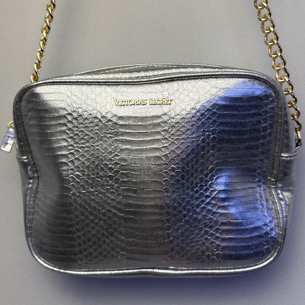 Victoria's Secret Silver Metallic Snakeskin Crossbody Camera Bag Gold Chain